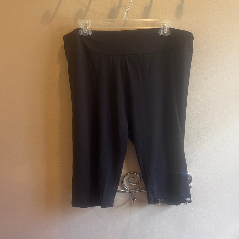 Charlie’s Project TC short leggings.  Soft…just like Lularoe.
